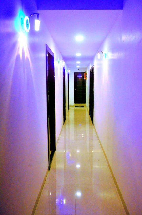 The Best Hotel Мумбаї Екстер'єр фото